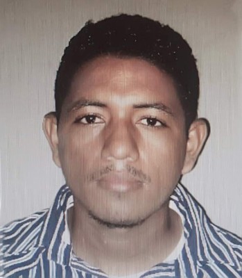 Señalan a general de Policía en crímenes de clase dos y sus hijos