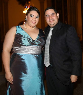 Carolina Lanza y Marvin Fuentes ya son esposos