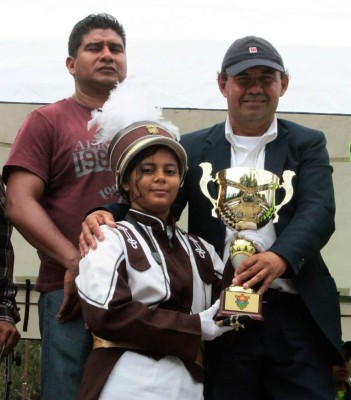 El instituto progreseño Rómulo Durón se roba el show en Guatemala