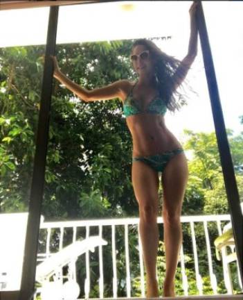 Carmen Villalobos derrite Instagram con sexy bikini