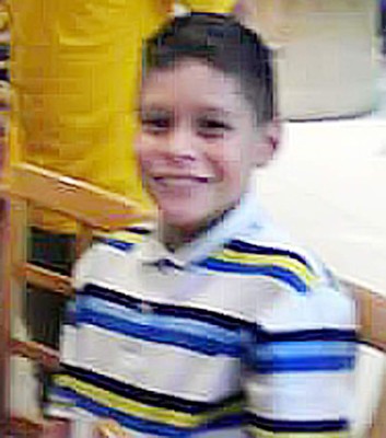 En ataque a transportista matan a su hijo y un empleado