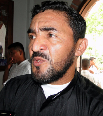 Católicos abarrotan templo del Cristo Negro