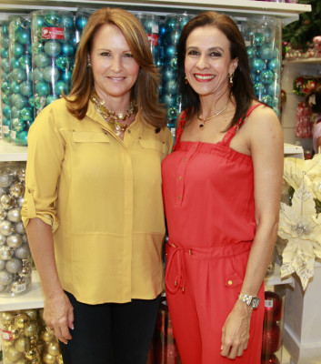 Brindis y alegría navideña