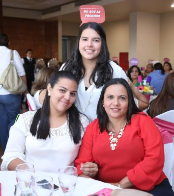 Fin de soltería para Miriam Reyes Fajardo