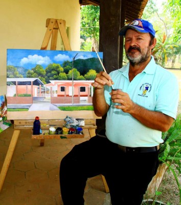 Pintor cautiva con su trompeta invisible