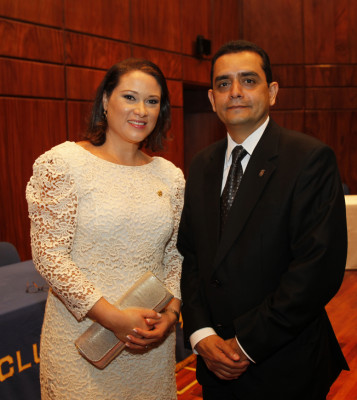 Velada de distinción