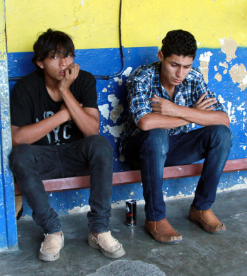 Policía Municipal captura a dos supuestos asaltantes de rapiditos