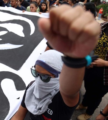 Rectoría de la Unah cede y convoca a diálogo