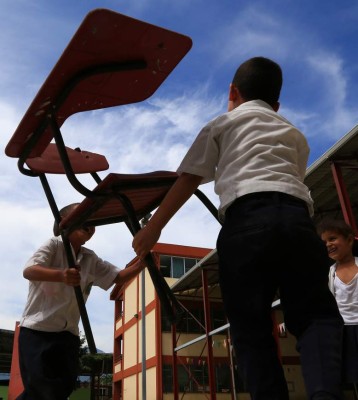 Por atraso de pago, maestros hacen bullying a estudiantes