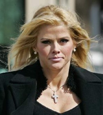 Testamento de Anna Nicole Smith dejó bienes a su fallecido hijo
