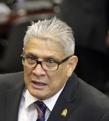 Acusaciones de corrupción agudizan crisis en Libre