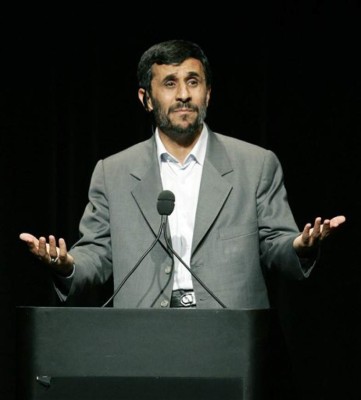 Ahmadinejad insultado por rector de Universidad de Columbia