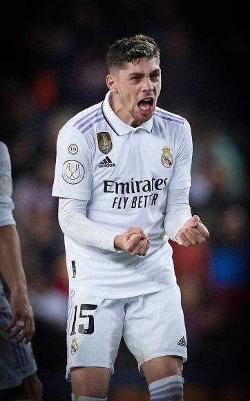 Con la llegada de Bellingham al Real Madrid se comenzó a especular que Fede Valverde podría estar en el mercado, pero desde la entidad han aclarado la situación. “Es intocable, no se vende”, según informa diario AS.