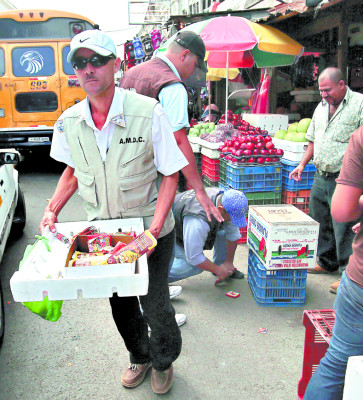 En operativos decomisan más de L15,000 de pólvora