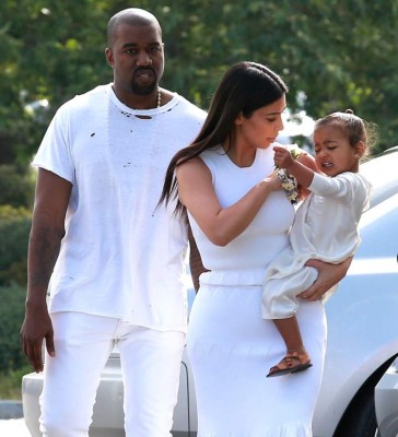 Kim y Kanye alquilan Disneyland para su hija
