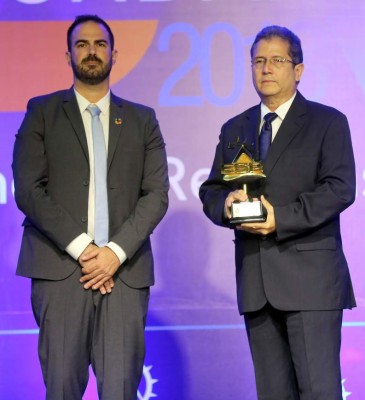 Grandes empresas son reconocidas por Fundahrse