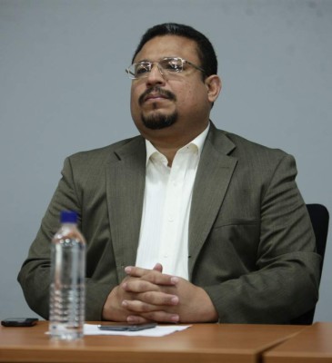 Depuración ha dejado a 158 oficiales fuera y 427 analizados