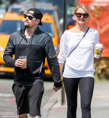 Cameron Díaz recibe joya de 25 mil dólares