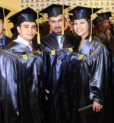 Brindis por los graduados