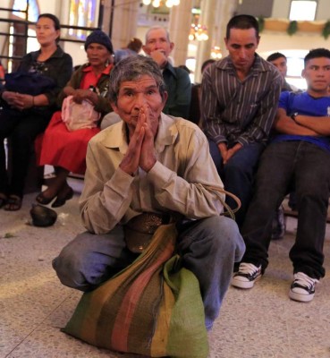 Miles de hondureños de fiesta en honor a la Virgen de Suyapa