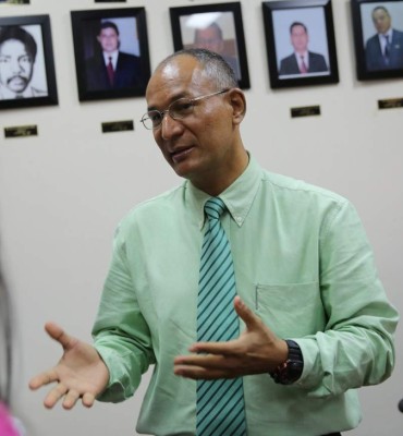 Sindicato defiende millonario contrato para reducir pérdidas