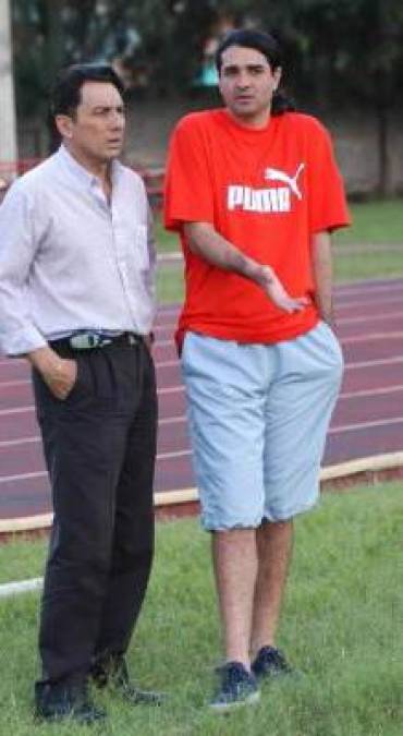 Diego Vázquez fue dirigido por el entrenador Salomón Nazar cuando el argentino recaló en la Universidad en los años 2002 y 2004.