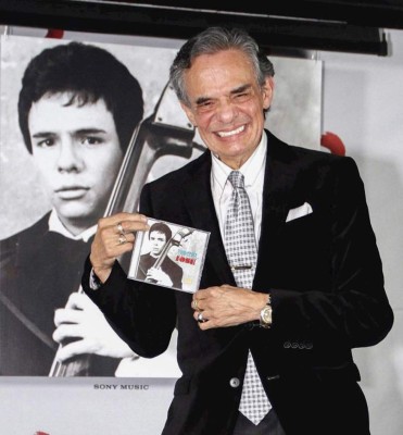 José José tendrá funerales en México y EEUU