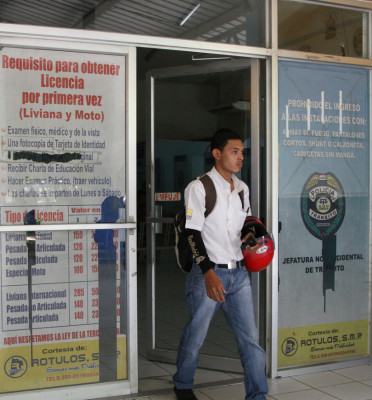 Ahora piden examen sicológico para tramitar licencia de conducir