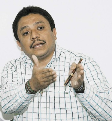 'Mel Zelaya quiere justificar ineficiencia policial”