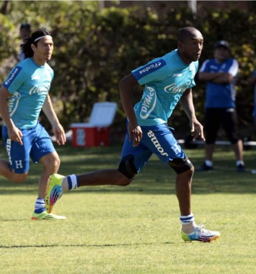 Honduras va afinándose y Costly anda con la pólvora encendida