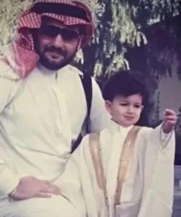 ¿Quién era el ‘príncipe durmiente’, el joven saudí que murió tras 20 años en coma?