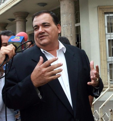 Libran orden de captura contra Saro Bonano