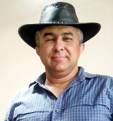 Danlí da multitudinario adiós a médico asesinado en Tegucigalpa