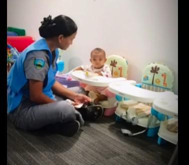 Yuli era una policía muy querida por los niños; intensifican la búsqueda de su asesino