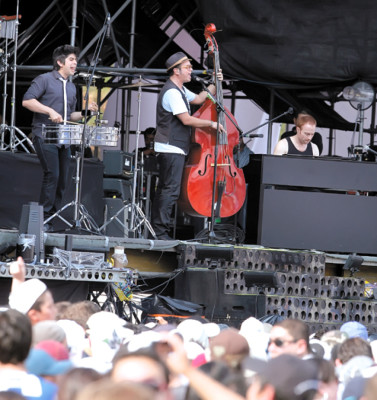 Shakira y Don Omar hacen explotar a chapines