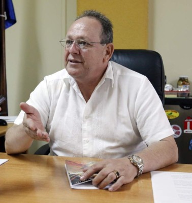 Centrales obreras dan respaldo a la Policía Militar en las calles