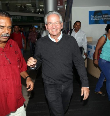 Expresidente hondureño Maduro dice no aspirará de nuevo a la Presidencia