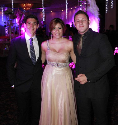 Katherine Chahín cumple quince años