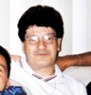 Estilista Pino no quería flores en su funeral