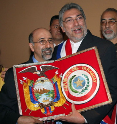 Fernando Lugo toma el mando en Paraguay