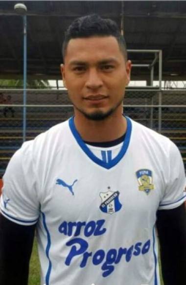El portero hondureño Marlon Licona fue presentado como nuevo fichaje del Honduras Progreso. Jugará a préstamo por seis meses.