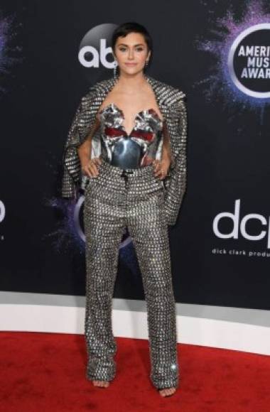 La actriz y bailarina Alyson Stoner llegaó los American Music Awards 2019 en el teatro de Microsoft el 24 de noviembre de 2019 en Los Ángeles. AFP
