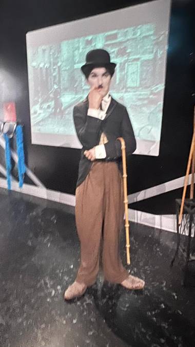 El actor cómico Charlie Chaplin también tiene su estatua de cera en el Museo de Cera Madame Tussauds.