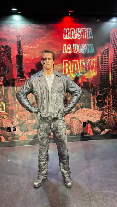 Arnold Schwarzenegger, famoso actor de Terminator. Así luce su estatua de cera.