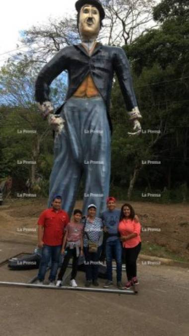 La creatividad ha quedado plasmada en gigantes chimeneas con la temática de circo.