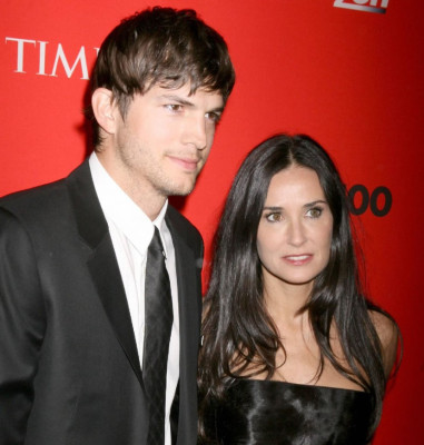 Ashton y Demi firman divorcio