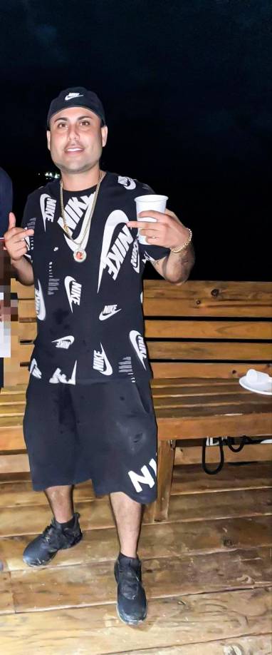 “Me gustaría ser enviado de vuelta a mi país, Estados Unidos, y que ellos puedan decidir qué hacer conmigo y preservar mis derechos”, agregó Gilbert Reyes en inglés con una intérprete a su lado.