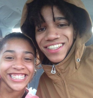 Pareja causa polémica por su increíble parecido