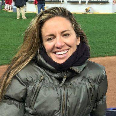 El pasado 7 de febrero, la Corte Constitucional de Ecuador falló a favor de la demanda de Paola Roldán para tener una muerte digna, en una histórica sentencia donde cambió el marco legal para que un médico pueda practicar la eutanasia al paciente que lo pida de manera libre, informada e inequívoca, a causa de un padecimiento de intenso sufrimiento proveniente de una lesión corporal grave e irreversible o de una enfermedad grave e incurable.