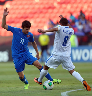 Honduras logra agónico empate y se acerca a octavos del Mundial